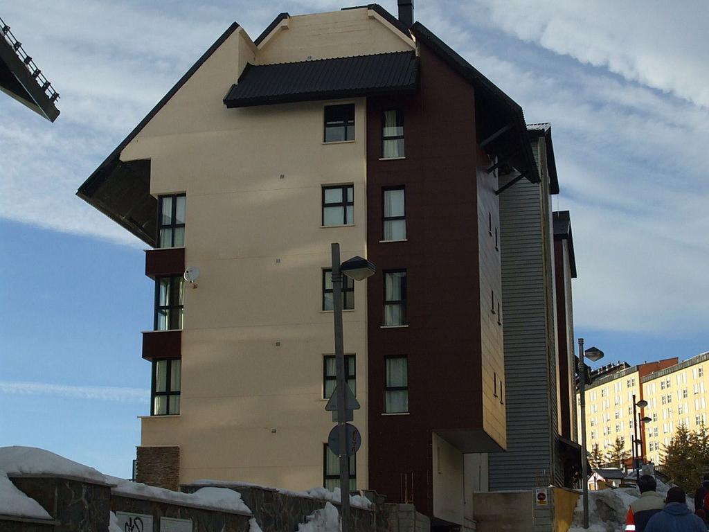 Apartamentos Monte Oiz Asn Sierra Nevada Exterior foto